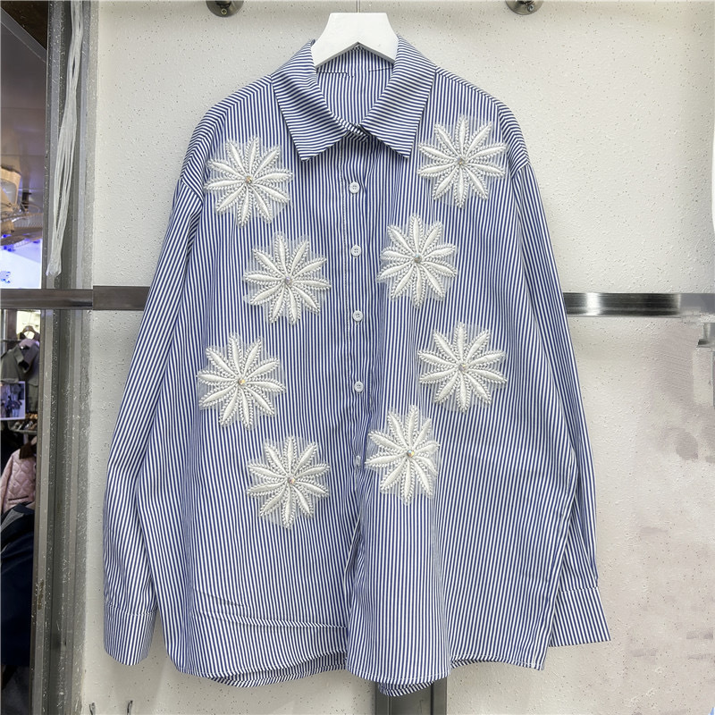 بلوزات نسائية بتصميم عتيق وياق - مراجعة Embroidery Online وسعره