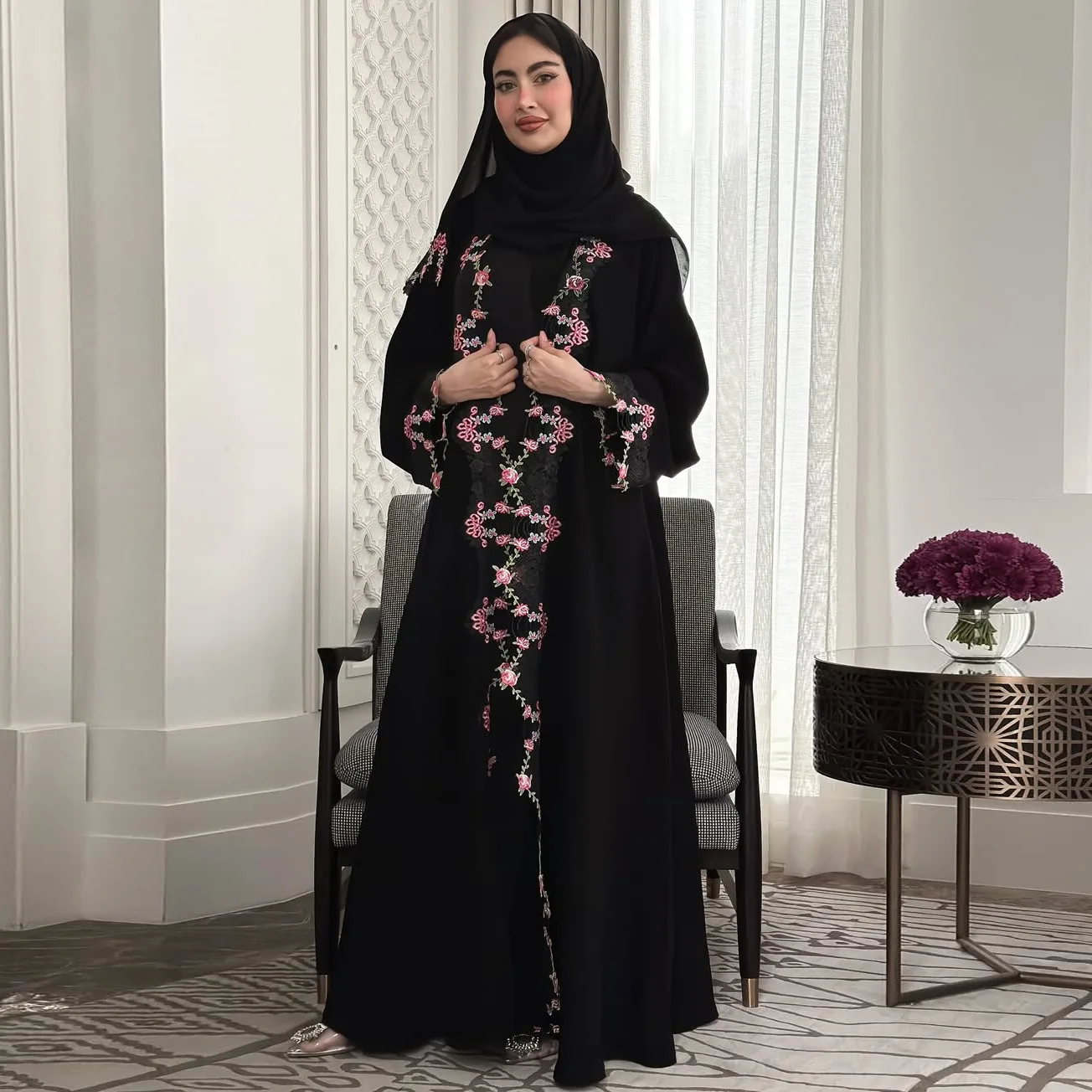 عباية كيمونو سوداء مطرزة، جلاب - مراجعة Embroidery Kebaya وسعره
